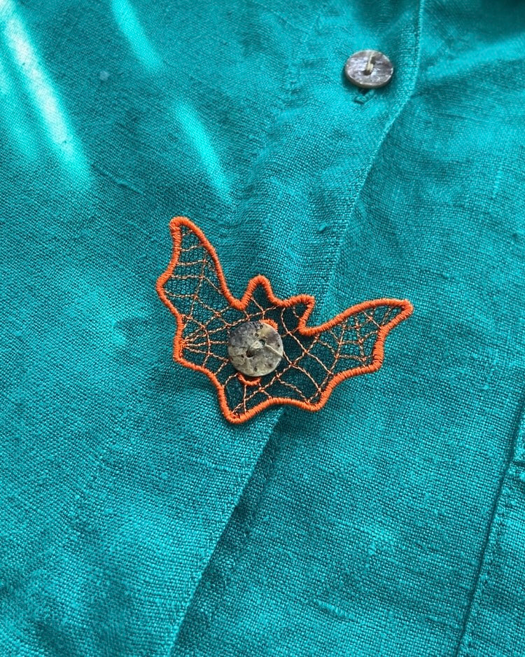 Tulle Bat, 1/2" Button Accessory